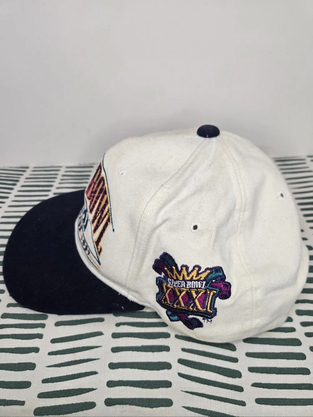 Super Bowl XXXI New Orleans 1997 Vintage White and Navy Cap
